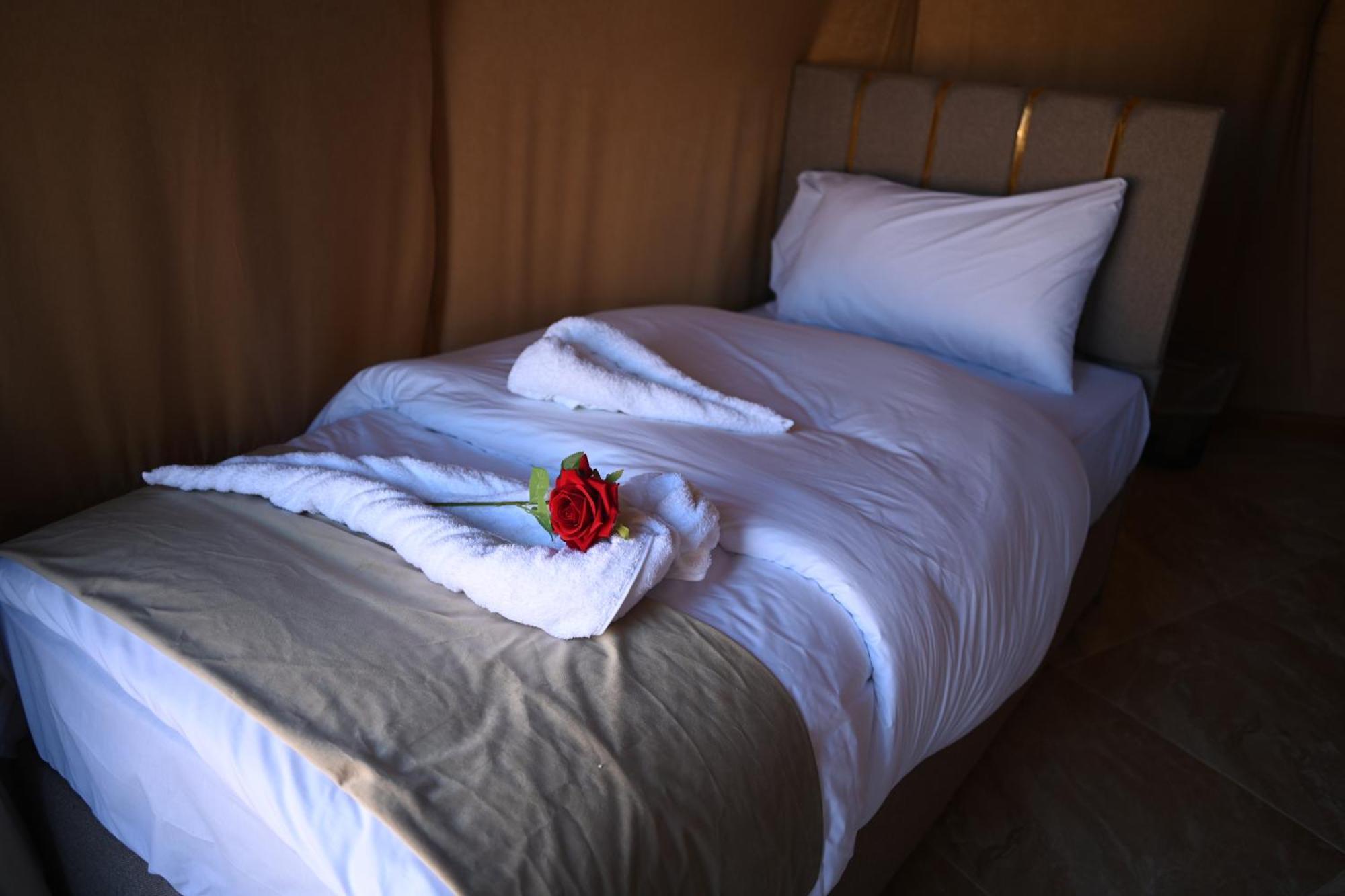 Maraheb Luxury Camp Hotel Wadi Rum Exterior photo